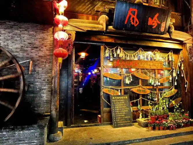 其它 酒吧门头设计欣赏 写美篇临沧市鲁美装饰设计工程有限公司 热线