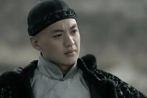 周一围饰演马玉郎[保存到相册]周一围《独有英雄》剧照[保存到相册]