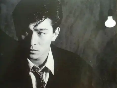 谁能帅过93年的刘德华 帅到什么程度五官无人能敌最帅的一张照片