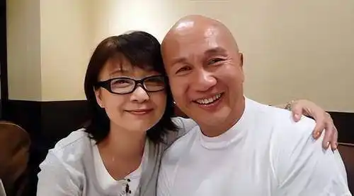 原创70岁的郭锋首次敞开心扉谈妻子她的离开受到很深的打击不久将退圈