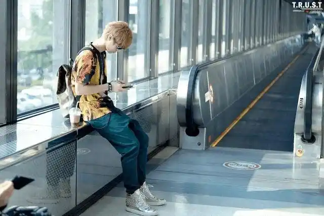 鹿晗的妈妈是翁文凤吗?网友:闲人就是喜欢搞事情!