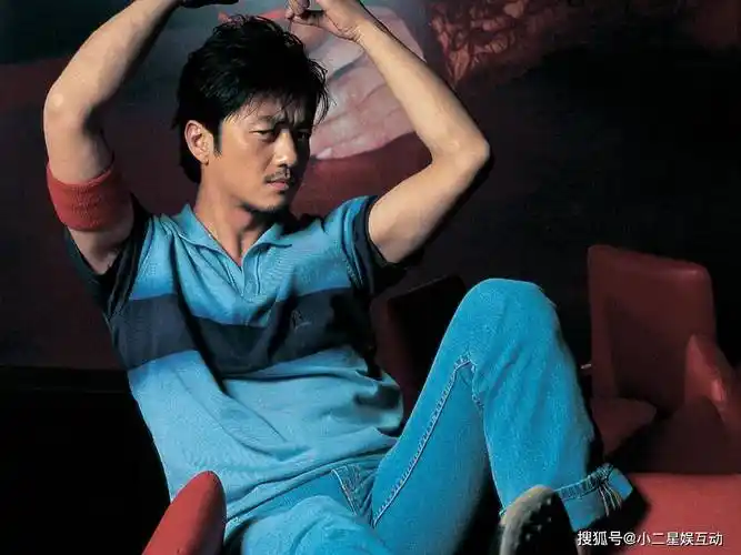 李亚鹏年轻时好帅7任女友从瞿颖到周迅全是女神级别