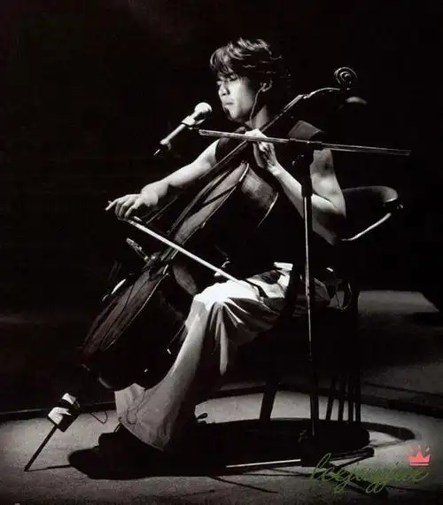 19:07:42大提琴帅气全开1喜欢音乐奇才——周杰伦☆亮同采自www