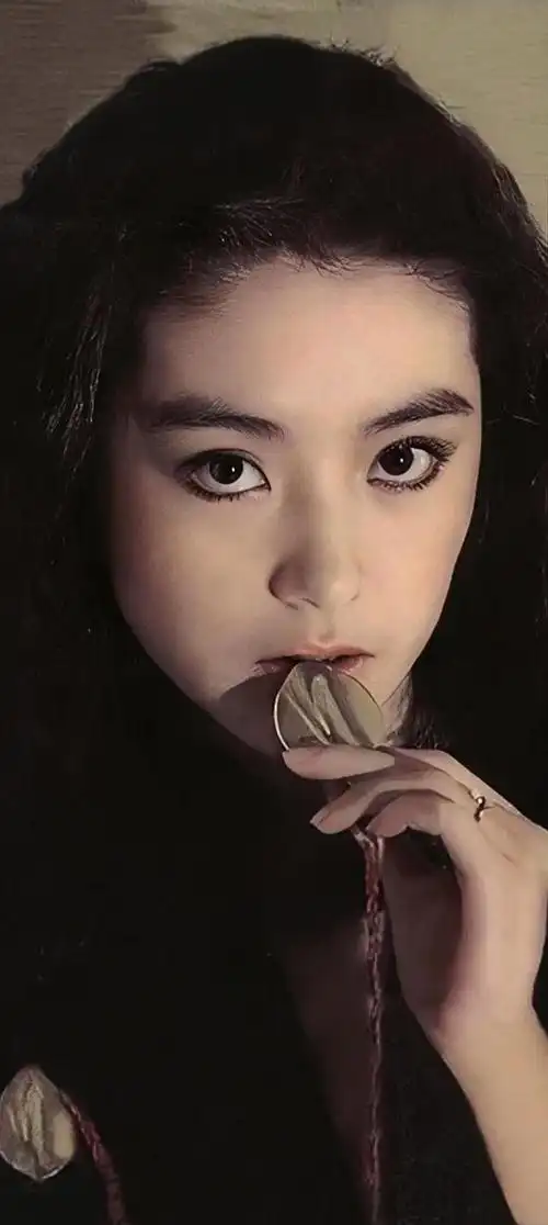 林青霞壁纸—那些惊艳时光的绝美照片