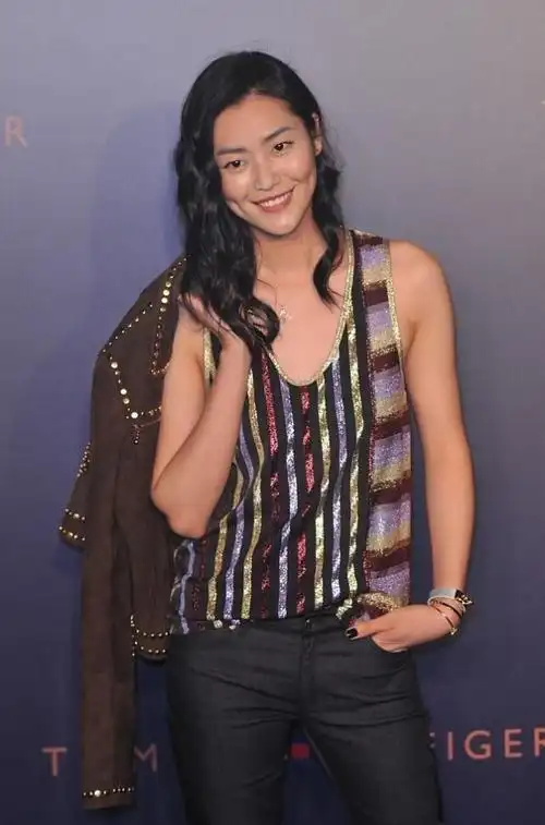 穿俗气亮片也有高级感|裙子|吊带|裙装|连衣裙|阔腿裤|身材比例|刘雯