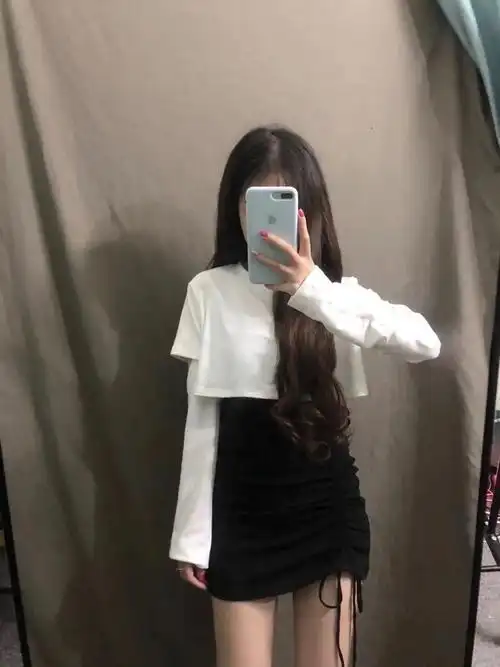 普蒂萱社会女裙子套装快手网红同款镂空长袖卫衣抽绳