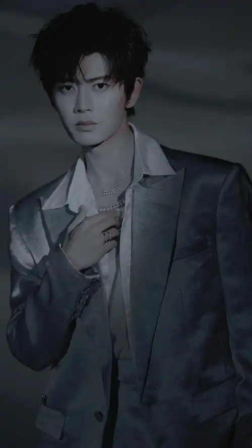 帅出天际的任#任嘉伦