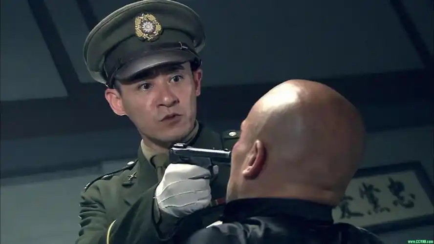 电视剧《红箭》悬疑谍战2014mp4共36集1080p/69.