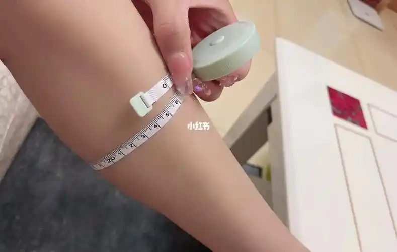 量个大小腿围吧