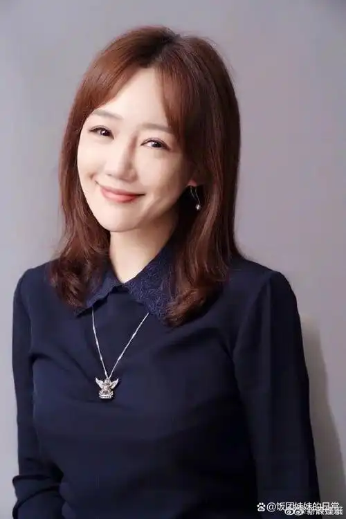 一月份的最后一天媒娱爆个大瓜"胡歌当爸爸了",一时间胡歌老婆是谁