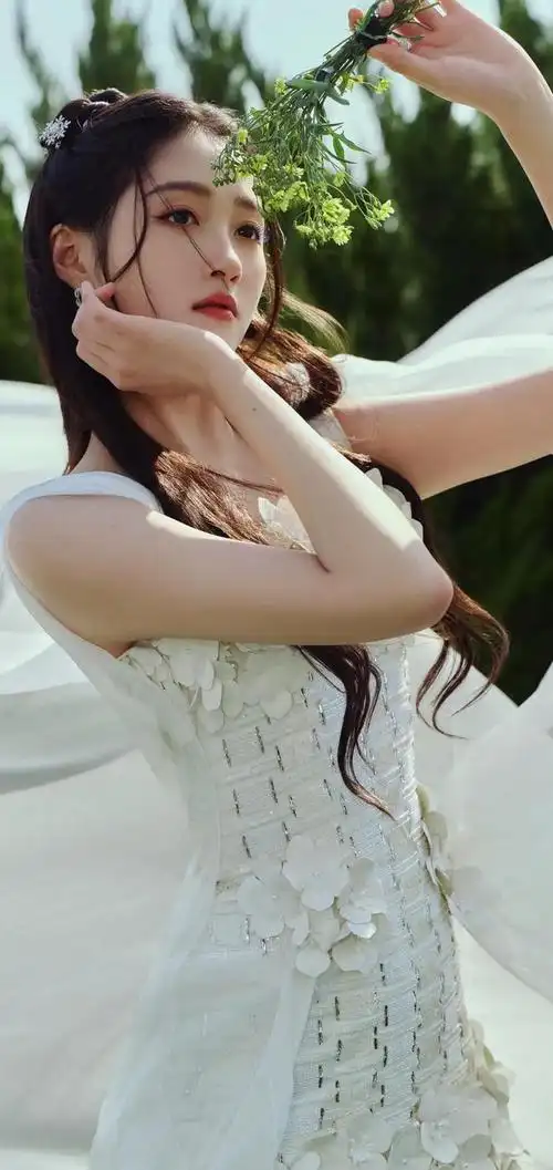 美女系列壁纸第401期-关晓彤_网易订阅