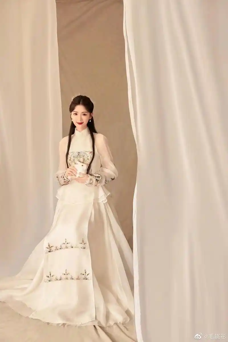 毛晓彤古装照曝光,太惊艳了