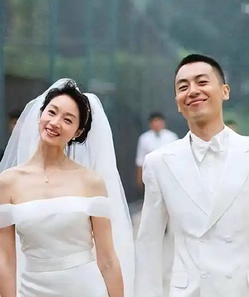 她爱了朱亚文9年,浪费了最好的青春,他却娶了陈思诚的前女友_潘禹彤