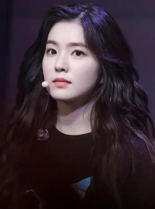 被誉为南韩神颜的裴珠泫现被吐槽是木头美人