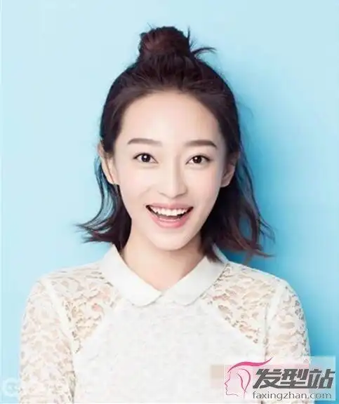 齐肩发怎么扎好看 半丸子头清爽甜美又淑女_发型站_最新流行发型设计