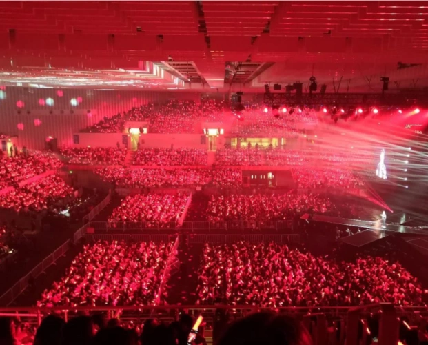 易烊千玺成年礼被造谣,舞台摆阵纯属无稽之谈,工作室出面辟谣