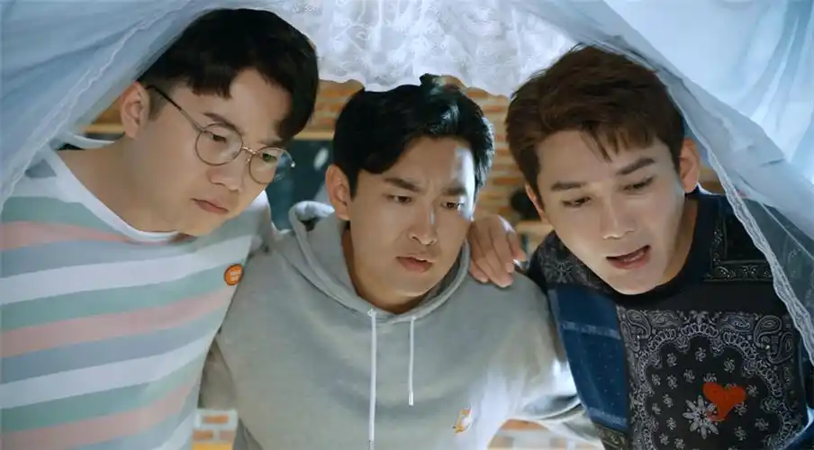 《燃烧吧!废柴》:"三无青年"翻身当男主,剧情爆笑又温暖__凤凰网