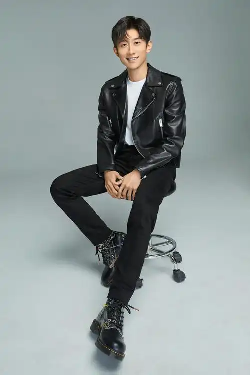 张一山:演员,永远是条曲线丨人物|童星|关晓彤|家有儿女|功夫巨星老婆