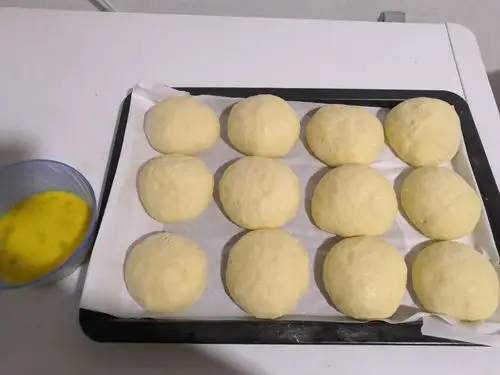 超级简单自制小面包的做法