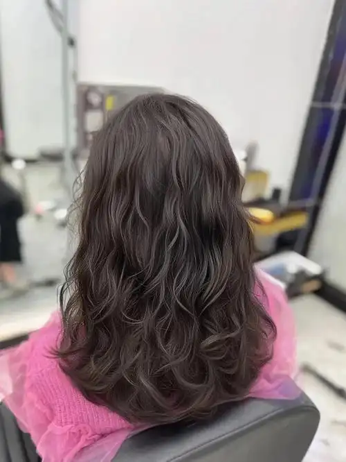 中长发烫发发型多少钱,烫发发型女中长发多少钱