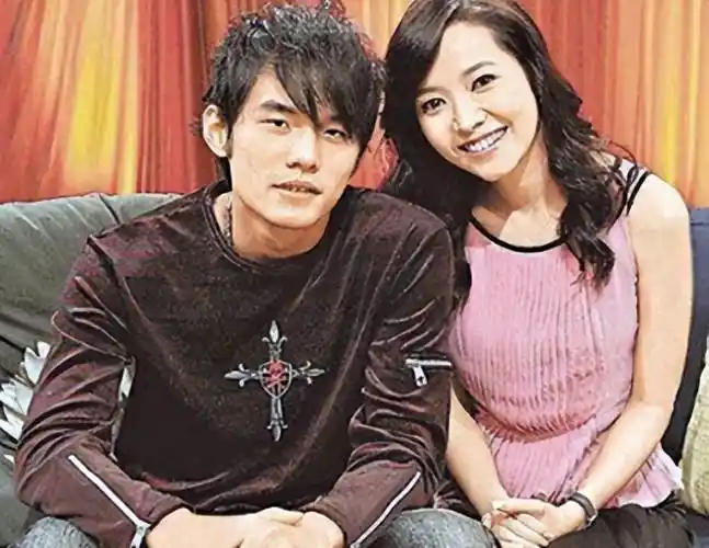 侯佩岑_周杰伦_周后