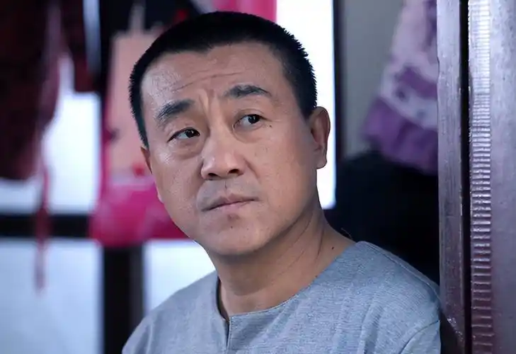 原创事实证明演员何冰娶白富美李海洋为妻是他这辈子最正确的决定