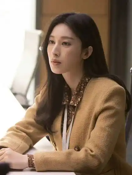 张俪发际线粉掉了