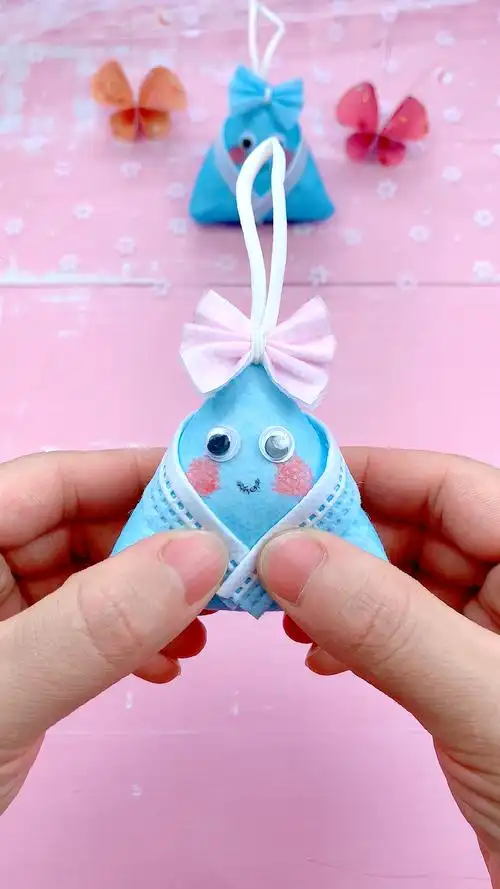 手工制作用完的口罩别丢哦教你做可以捏的可爱小粽子