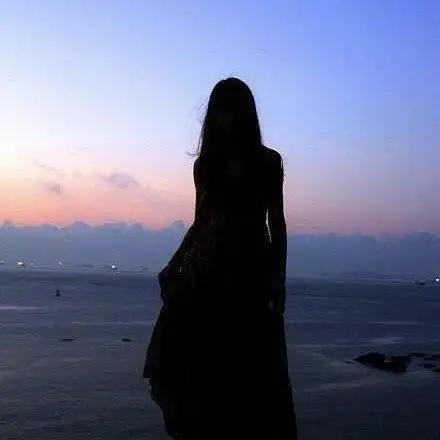 一个人绝望伤心的句子,读到心碎!_伤感的句子_雨露文章网