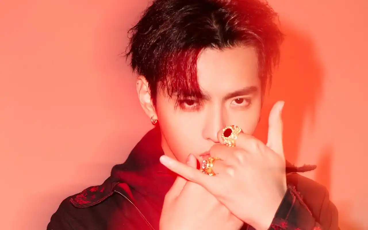 吴亦凡kris时尚写真图片桌面壁纸高清大图预览1920×1200_大陆明星