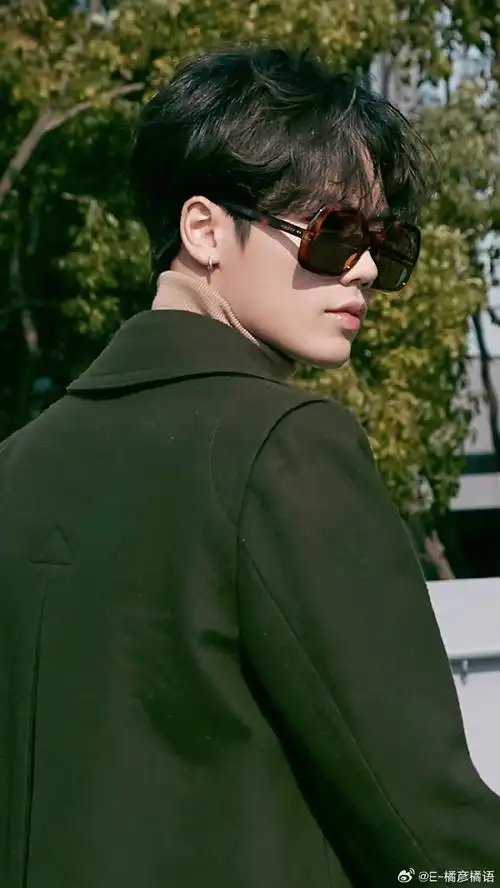 林彦俊##林彦俊芭莎电子封面