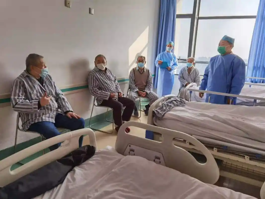 浦东医院今天零时解除闭环隔离