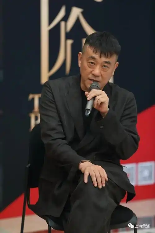 时隔九年重回上海舞台何冰选择自导自演代价