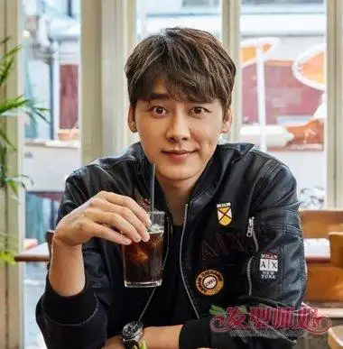 男生锅盖头短发发型图片 男生小清新锅盖头发型(3)