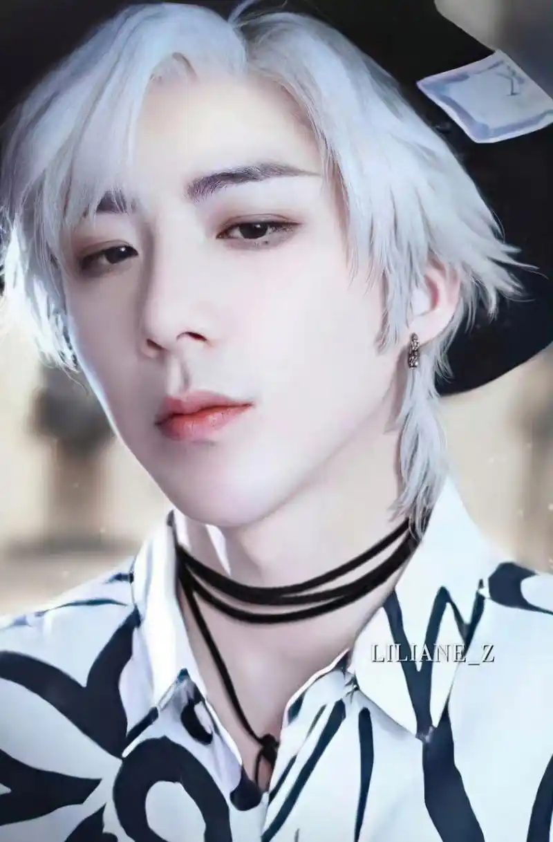 刘宇宁这一张照片要秒杀小鲜肉啊!