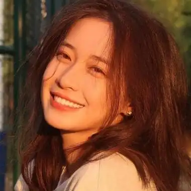 阳光甜美的可爱女生头像图片真人