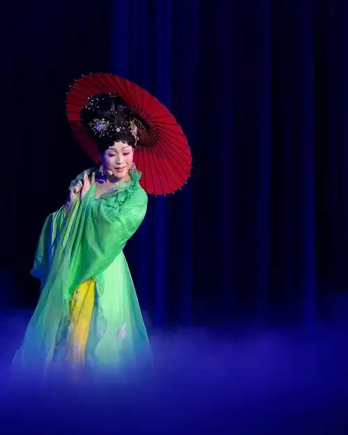 资料图片:李玉刚《新镜花水月》剧照