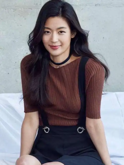 9191大家还记得《来自星星的你》的女主全智贤吗?