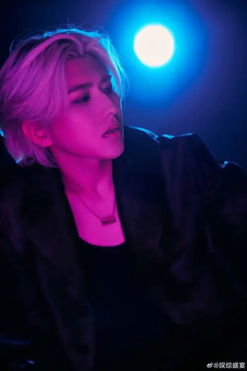 帅的,对于这次的新歌也让人充满期待,还不就是速速预约起来#蔡徐坤