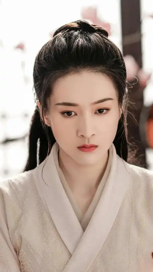 白发 容乐 张雪迎