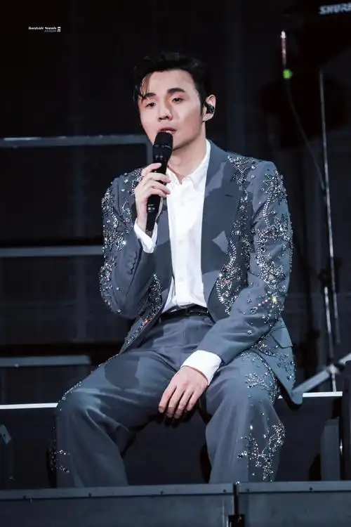 李荣浩纵横四海世界巡回演唱会