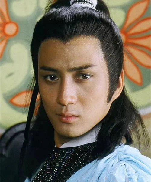 汤镇业双胞胎儿子参加派对,身材健硕长相帅气,已签约甄子丹公司