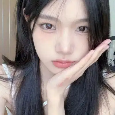 小清新女生头像唯美意境还好我转身的瞬间你还在看着我