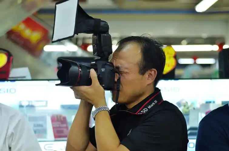 9.9百诺新品活动现场拍摄影师