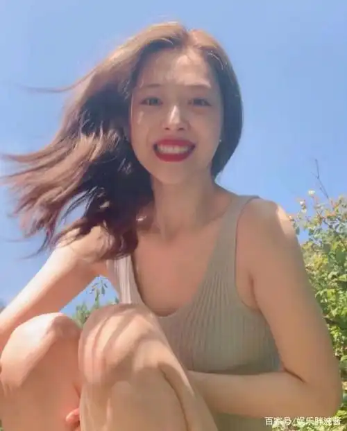 雪莉因抑郁症离开,每个灿烂笑容背后,是无数个被抑郁折磨的夜晚