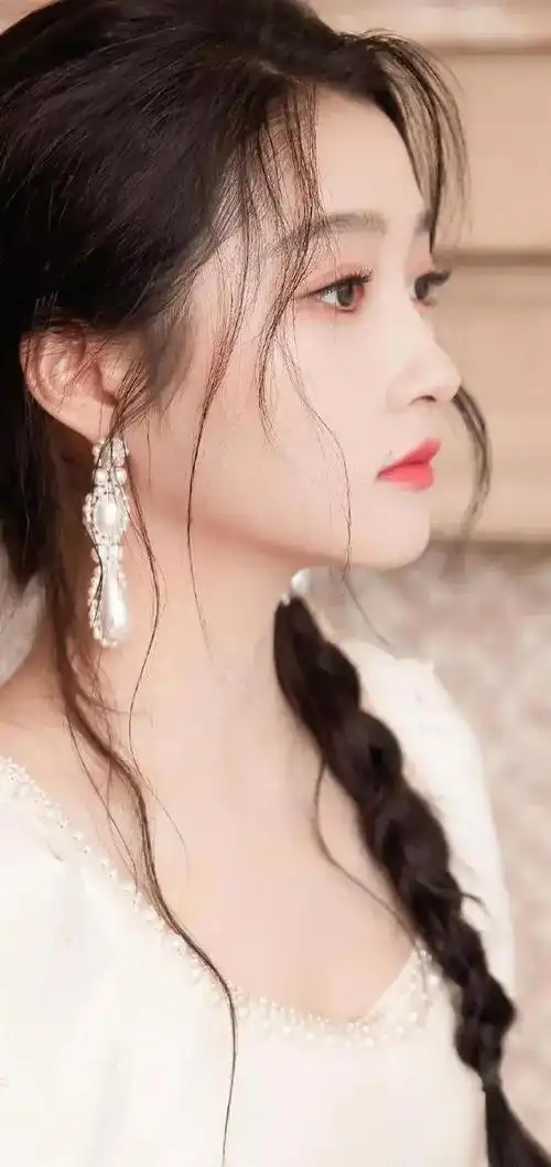 百变关晓彤锁屏壁纸676767