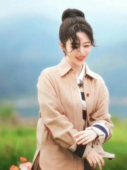 杨紫有点子搞笑在身上##杨紫在综艺里好活泼