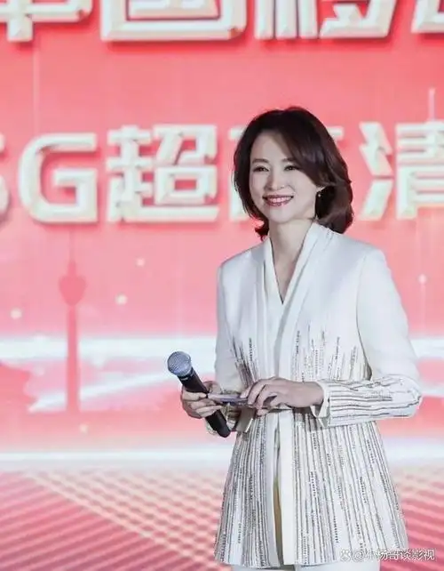 主持人董卿的工资曝光,这个数字高的这辈子我都不敢想|央视春晚|东方