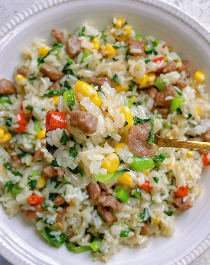 低脂健康又美味的牛肉菜心炒饭～[鸡蛋]91做法: 115剩米饭或者