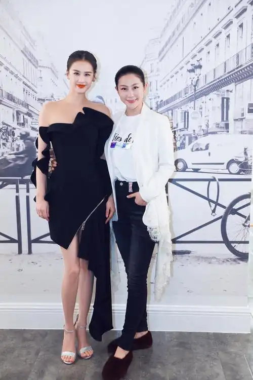 男生觉得刘亦菲和黄圣依哪个漂亮? - 知乎